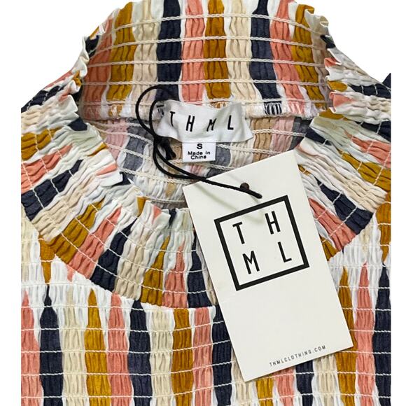 THML Smocked Neck Geometric Print Puff Sleeve Blouse Size S 100% Rayon - Picture 2 of 9